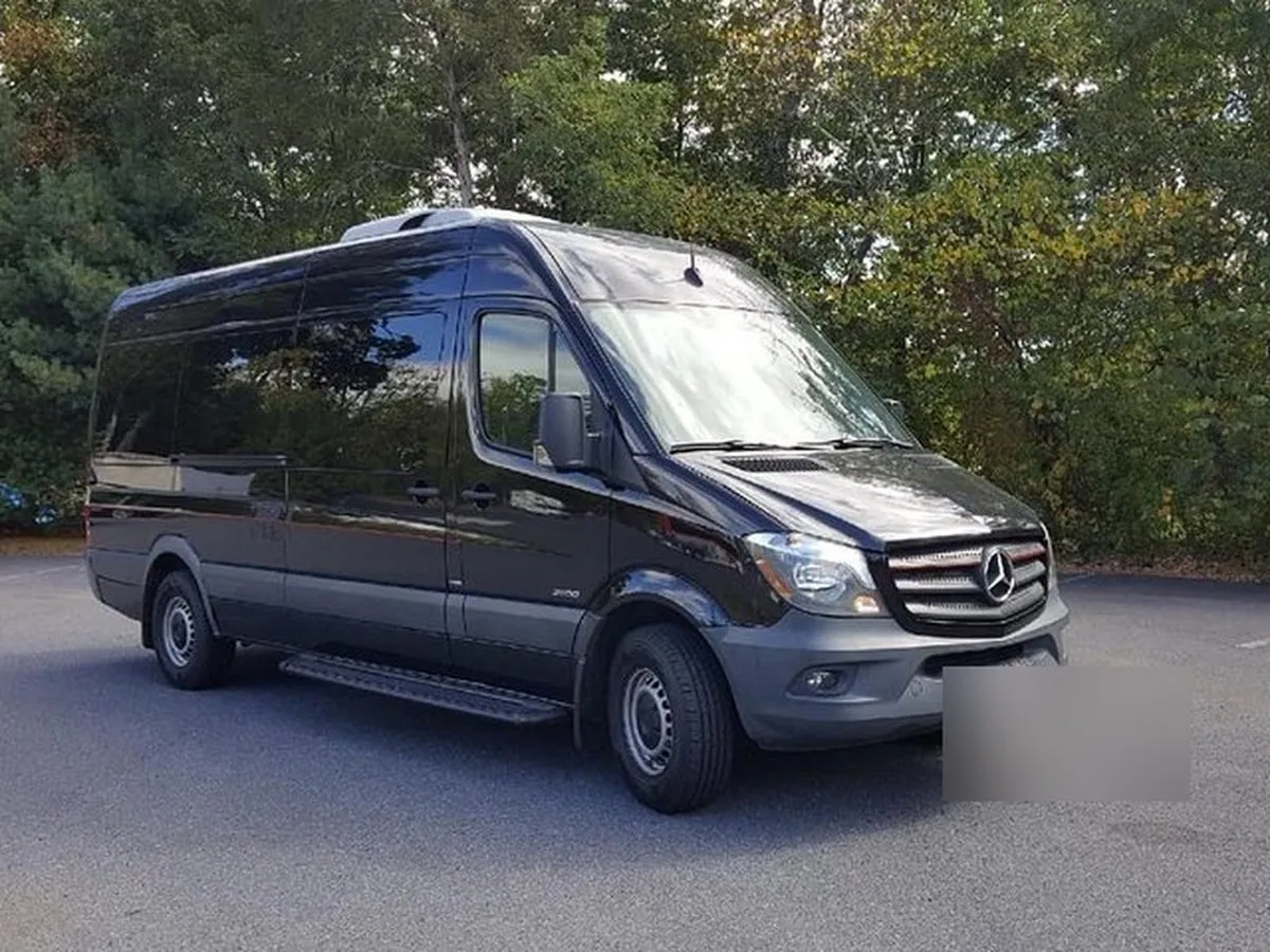 Black Mercedes-Benz Sprinter passenger van, Smart Limo Rental Washington DC group transport