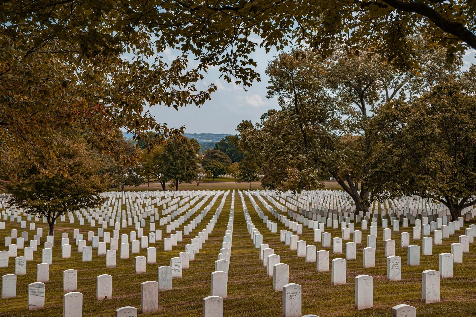 Arlington National Cemetery headstones on a private Mount Vernon and Arlington combo limousine tour