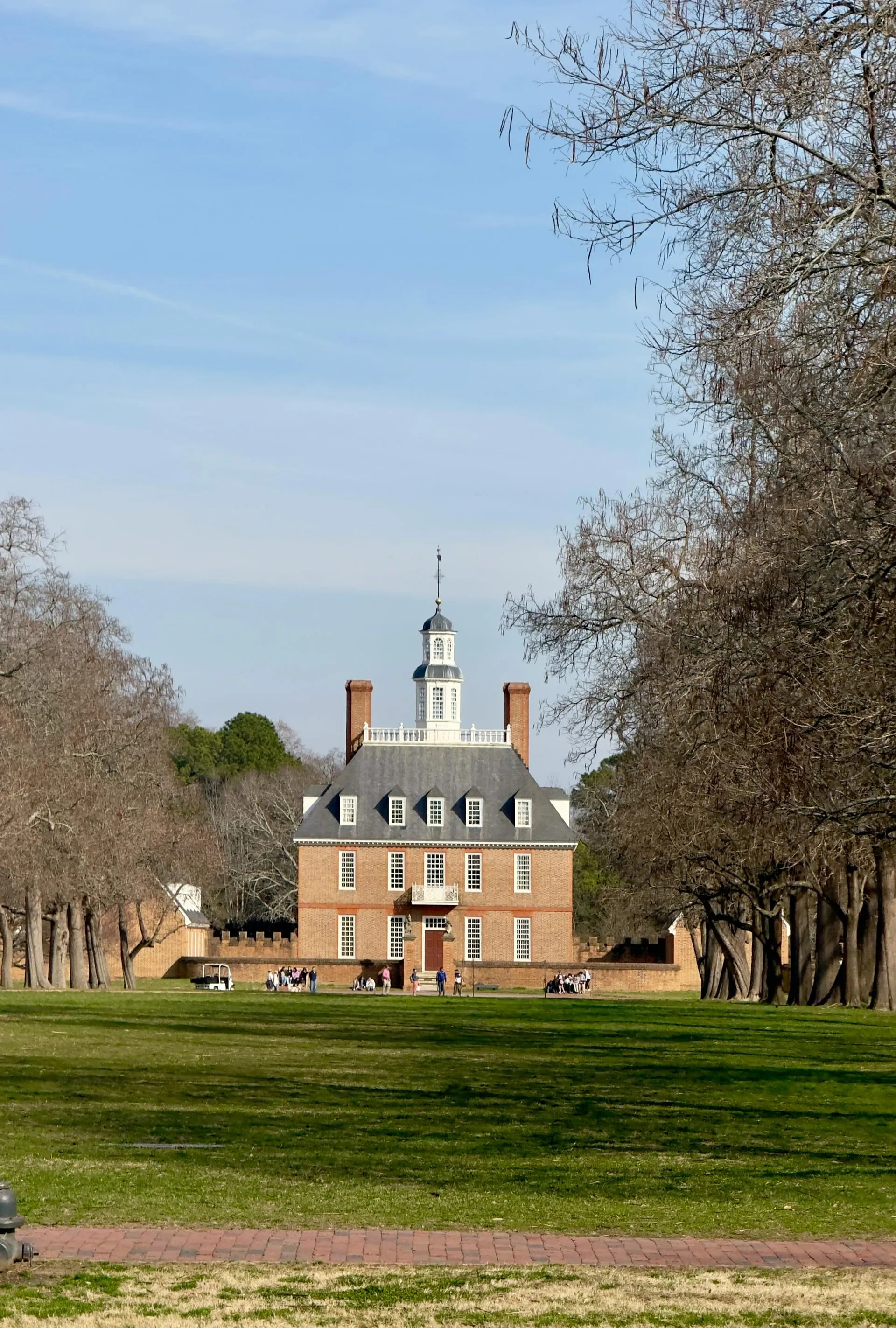 Mount Vernon estate mansion on a private chauffeured day tour from Washington DC
